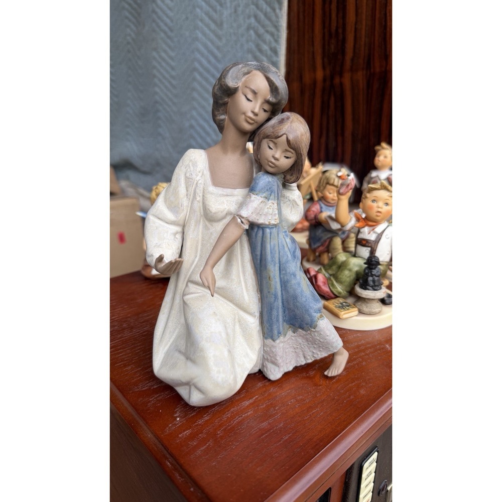 Lladro Mother & Daughter Figurine Spain 1986 AS IS Repair Restoration